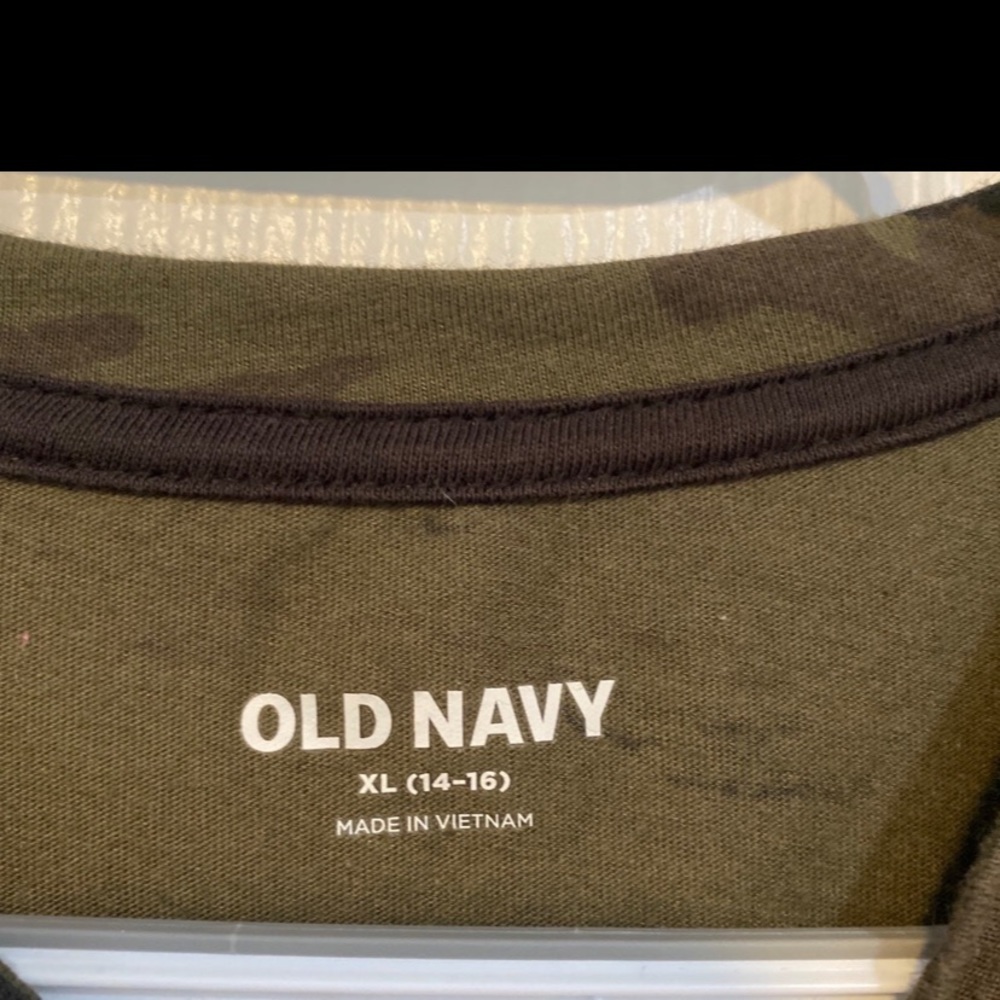 Old Navy Long Sleeve T-Shirt - Picture 3 of 3